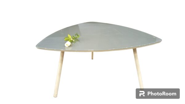 Mesa triangular Tulipan con cristal blanco