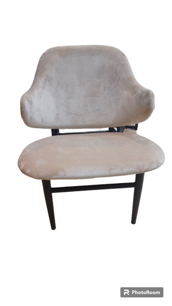 Sillon Violeta beige terciopelo